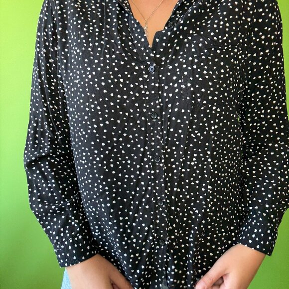 Black long sleeve button down shirt with white hearts / Viscose / Large - Picture 2 of 6